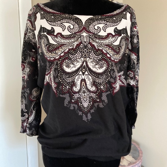 Fancy pattern sweater - Picture 1 of 5